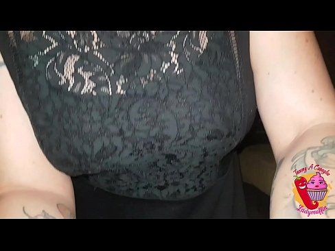 ❤️ سلٹی سوتیلی بہن اسے ایک بلو جاب اور ہسپانوی دیتی ہے۔ ❌  سیکس  ️❤